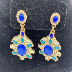 Statement faux blue stone dangle and huggie rhinestone earrings